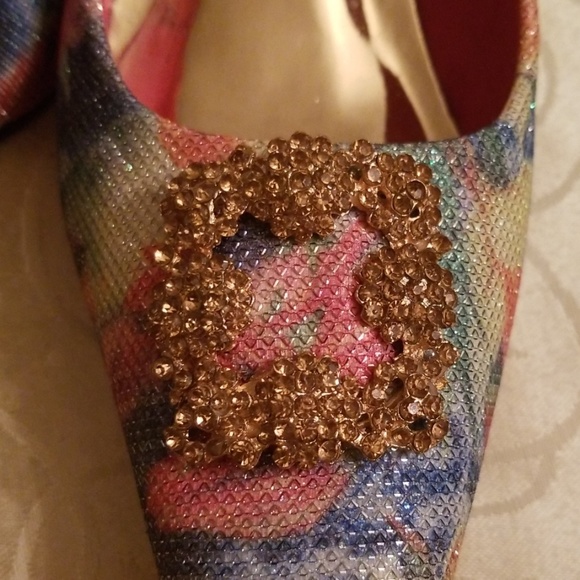 Shoe - Picture 3 of 4